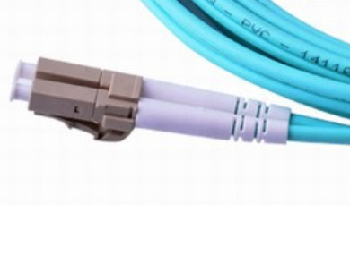 lc lcのパッチ・コードOM3/OM4 3Meter 10ギガビットの多重モードの二重ポリ塩化ビニールLSZH