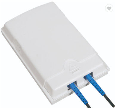 FTTH 2は屋内か屋外光ファイバーの終了箱のPCのABS 2pcs SCのアダプターの芯を取る