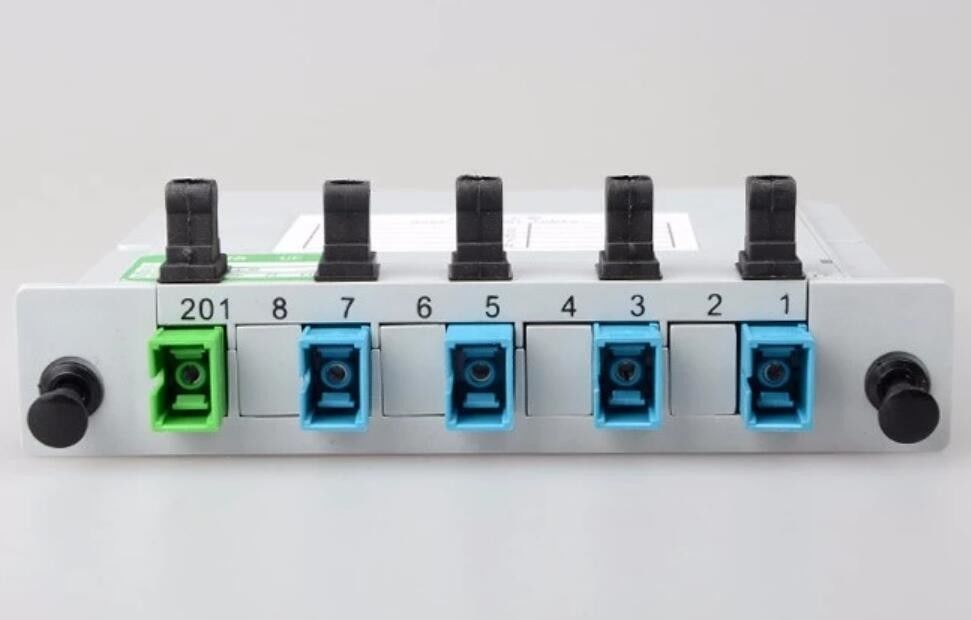 カセット受動の繊維光学のディバイダー1X4 SC UPC PLCはタイプのプラグを差し込む