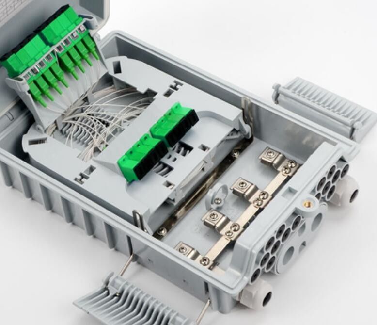 共同箱の繊維光学の屋外の壁のFtth 2のInlet+Midスパンの港、ドロップ・ケーブルのための16出口