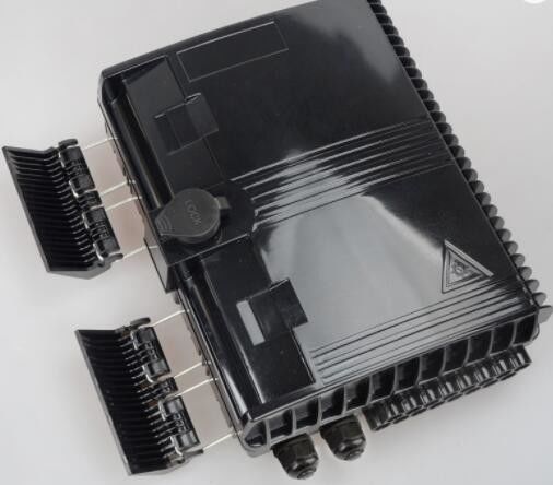 端子箱16の中心のFtth 2の入口は、のための16出口ブラック ボックスの光ファイバケーブルをドロップ・ケーブル
