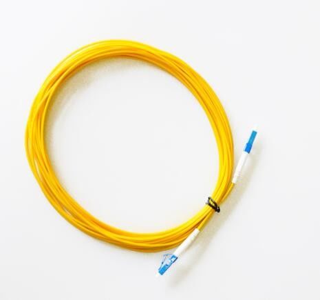 LC 15m 2.0mm 3.0mm視覚繊維のパッチ・コードの単一モードLSZHへのLC