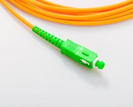 SM G652Dの繊維光学パッチは3.0mm SC APCにSC UPC 2.0mmをケーブルで通信する
